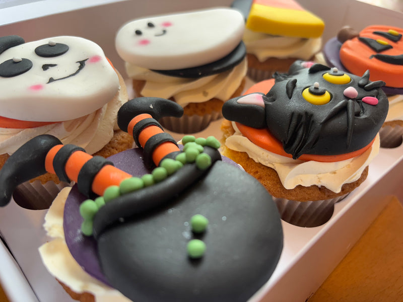 Halloween cupcake box 3