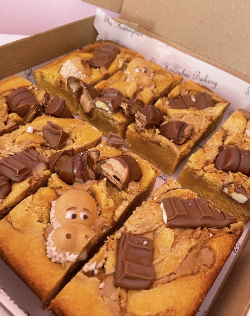 Honeybee Kinder Lover Blondie Box of 8